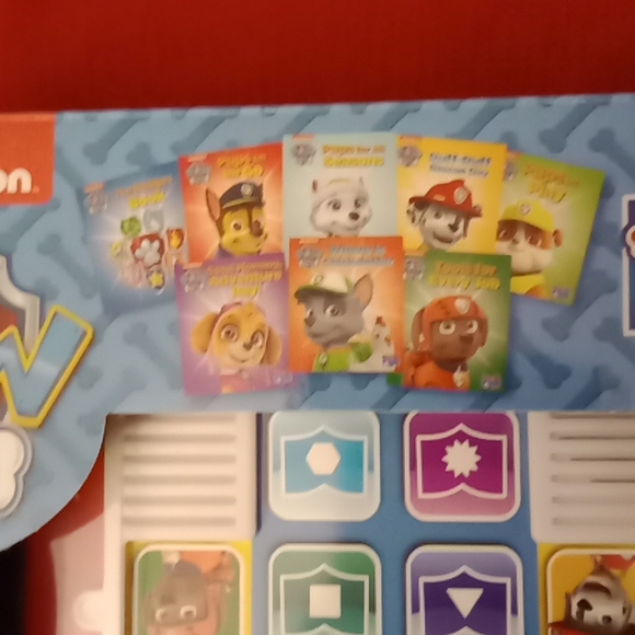 PAW PATROL 8 BOOKS LIBRARY W/ ELECTRONIC READER NEW IN BOX! - Picture 2 of 4